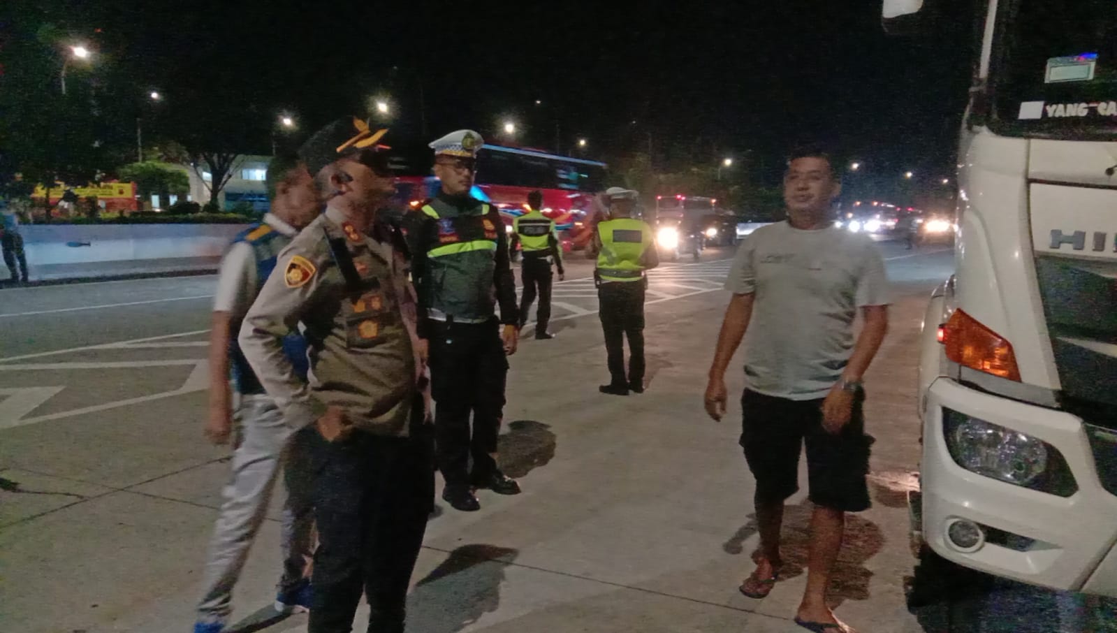 Petugas gabungan intensif patroli pasca insiden maut di ruas tol Semarang - Solo Petugas gabungan intensif patroli pasca insiden maut di ruas tol Semarang - Solo