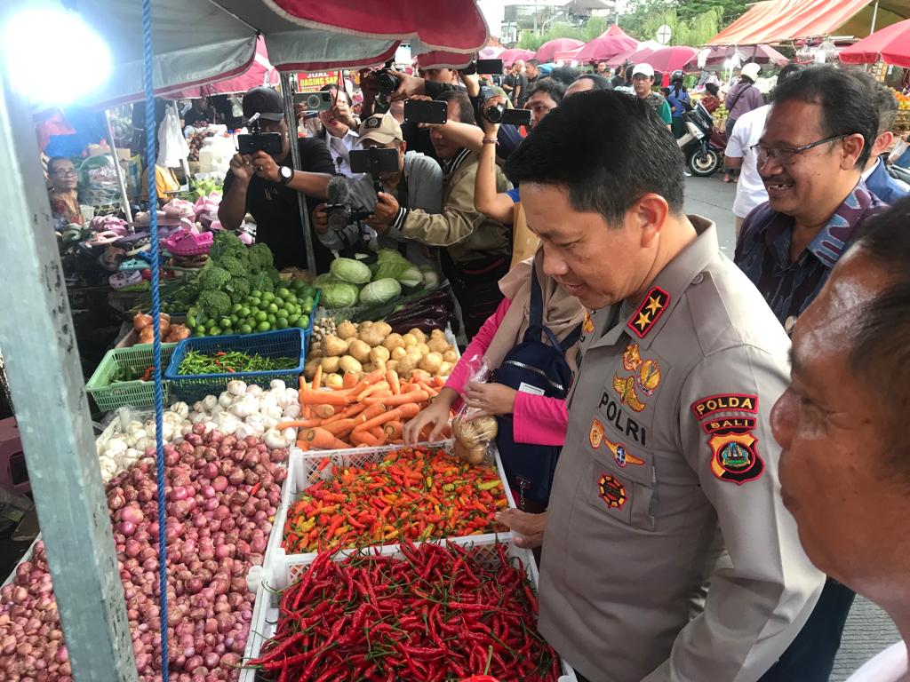Polda Bali gelar Operasi Pasar Murah Polda Bali gelar Operasi Pasar Murah