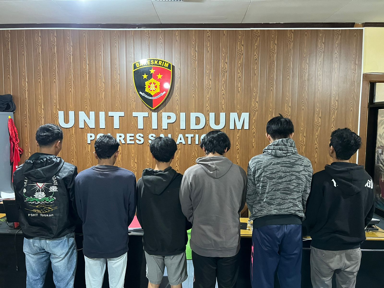 Satreskrim Polres Salatiga bekuk 9 pelaku pengeroyokan di hari Lebaran Satreskrim Polres Salatiga bekuk 9 pelaku pengeroyokan di hari LebaranÂ