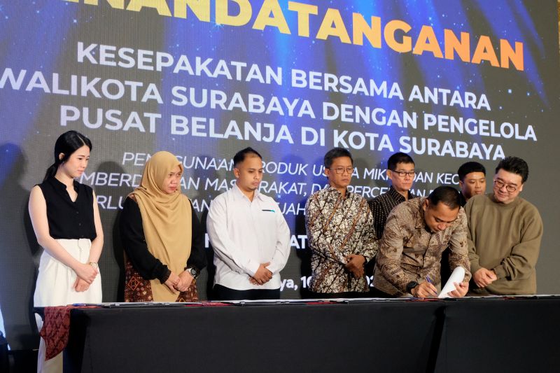 Wali Kota Surabaya dorong pusat belanja jual produk dalam negeri Wali Kota Surabaya dorong pusat belanja jual produk dalam negeri