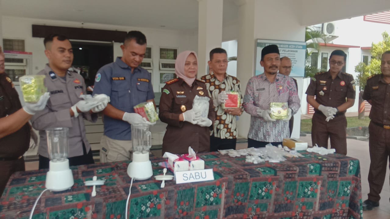 Kejari Aceh Utara musnahkan barang bukti sabu senilai Rp5,9 miliar Kejari Aceh Utara musnahkan barang bukti sabu senilai Rp5,9 miliar