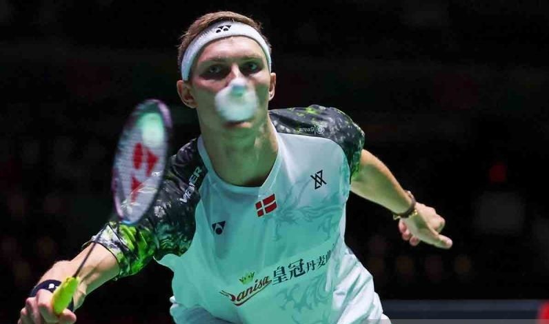 Axelsen peringkat satu dunia tunggal putra terlama Axelsen peringkat satu dunia tunggal putra terlama