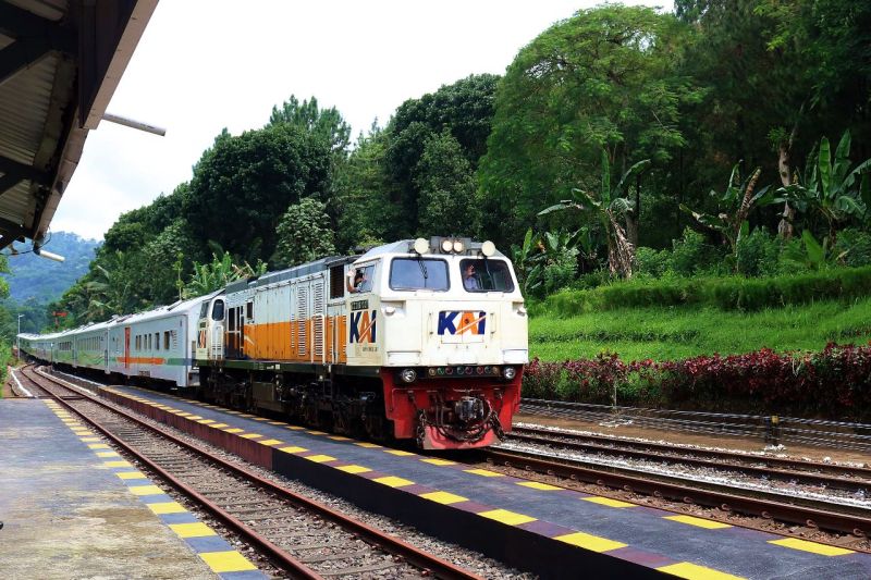 Jelang lebaran intensitas perjalanan KA di Daop 6 meningkat