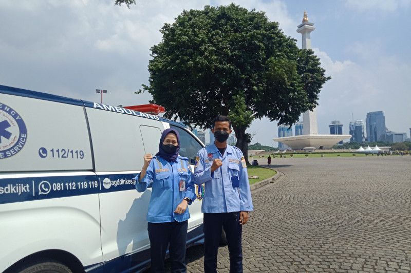 Dinkes DKI Jakarta sediakan satu ambulans bagi pengunjung Monas Dinkes DKI Jakarta sediakan satu ambulans bagi pengunjung Monas