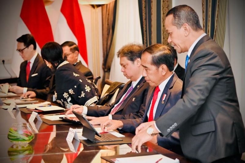 Tiga perusahaan Eropa sampaikan minat investasi di RI kepada Jokowi