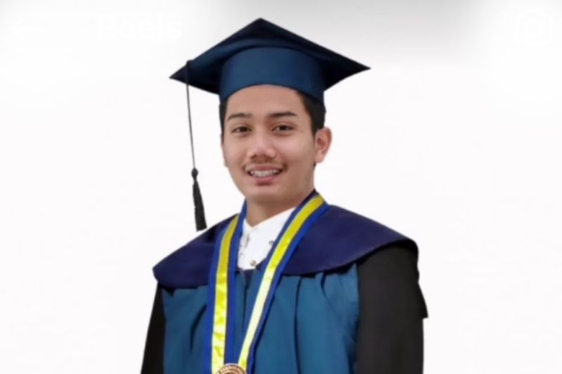 Gubernur Jabar ambil ijazah sarjana ITB almarhum Emmeril Kahn Mumtadz Gubernur Jabar ambil ijazah sarjana ITB almarhum Emmeril Kahn Mumtadz