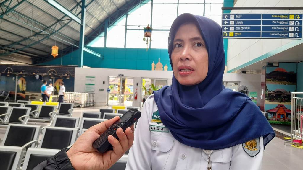 H-2, sebanyak 16.811 orang mudik naik kereta api dari Kertapati, Palembang