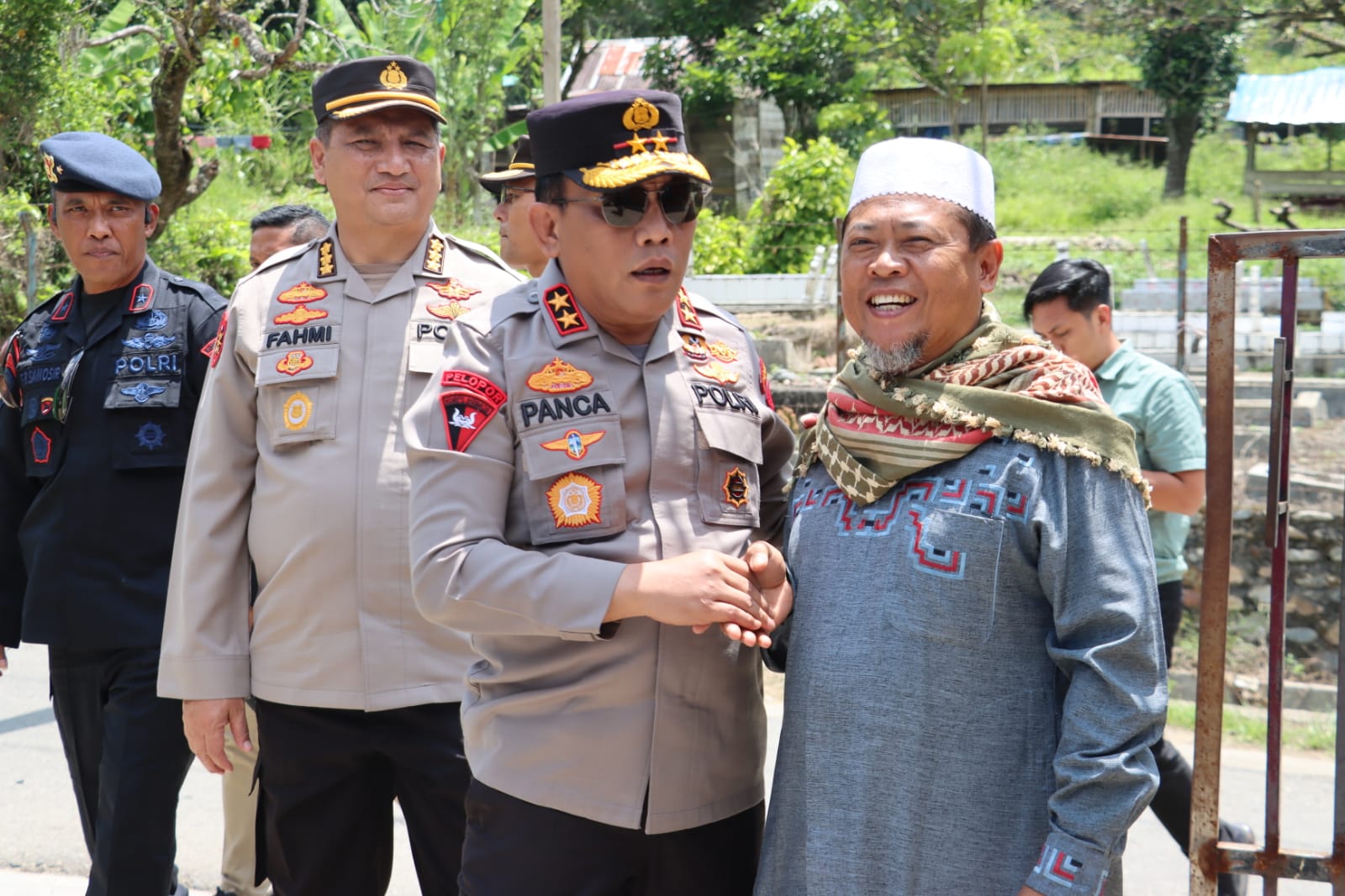 Kapolda Sumut gandeng ulama ciptakan situasi kamtibmas Idul Fitri tetap kondusif Kapolda Sumut gandeng ulama ciptakan situasi kamtibmas Idul Fitri tetap kondusif