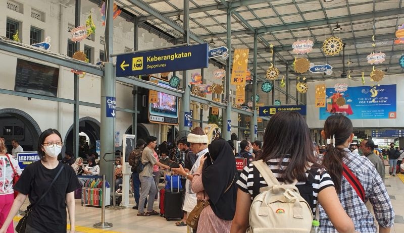 KAI Daop 1 sebut keberangkatan dari Jakarta masih tinggi di arus milir