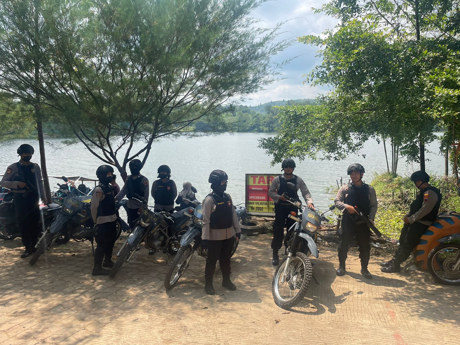 Polres Kudus kerahkan ratusan personil amankan perayaan Syawalan di lokasi wisata Polres Kudus kerahkan ratusan personil amankan perayaan Syawalan di lokasi wisata