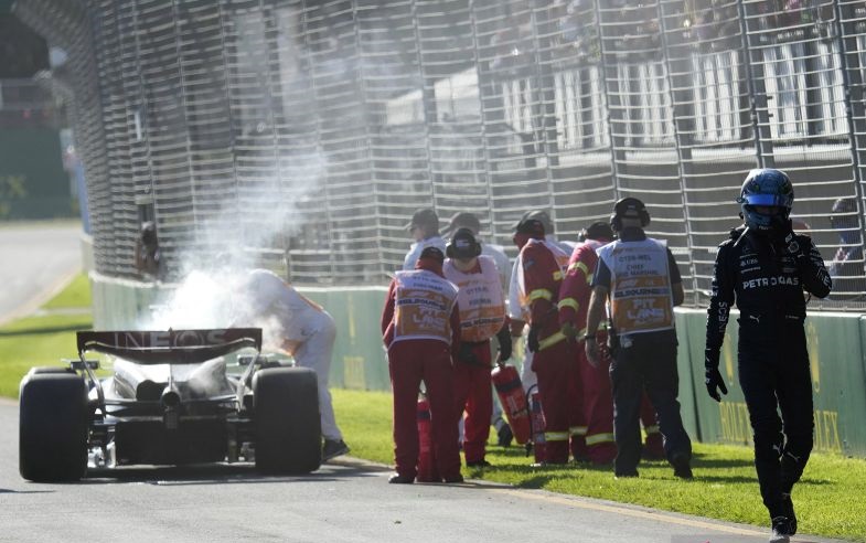 Russell sesalkan insiden kebakaran mesin W14 di GP Australia