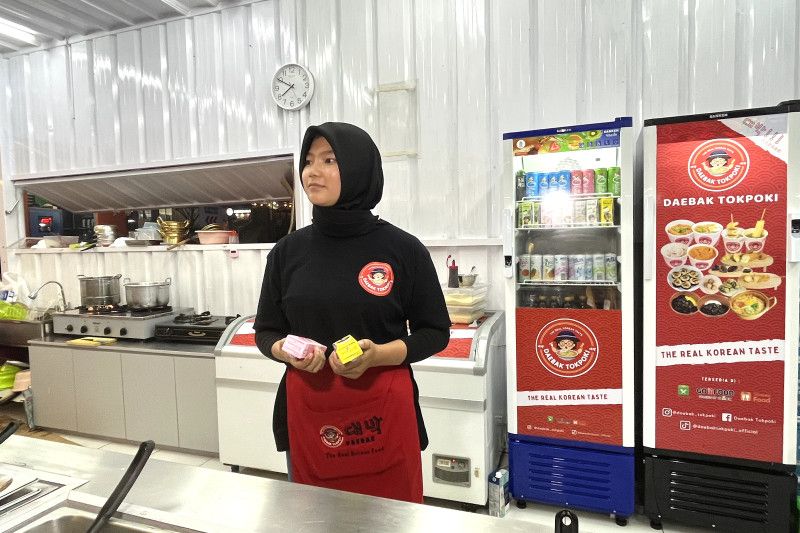 UMKM untung jelang Lebaran berkat jual tteokbokki hingga soto betawi UMKM untung jelang Lebaran berkat jual tteokbokki hingga soto betawi