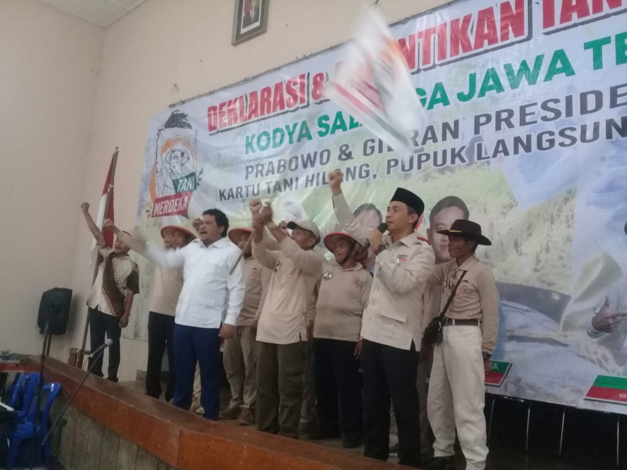 DPC Tani Merdeka Salatiga dilantik, nyatakan dukungan kepada Prabowo-Gibran
