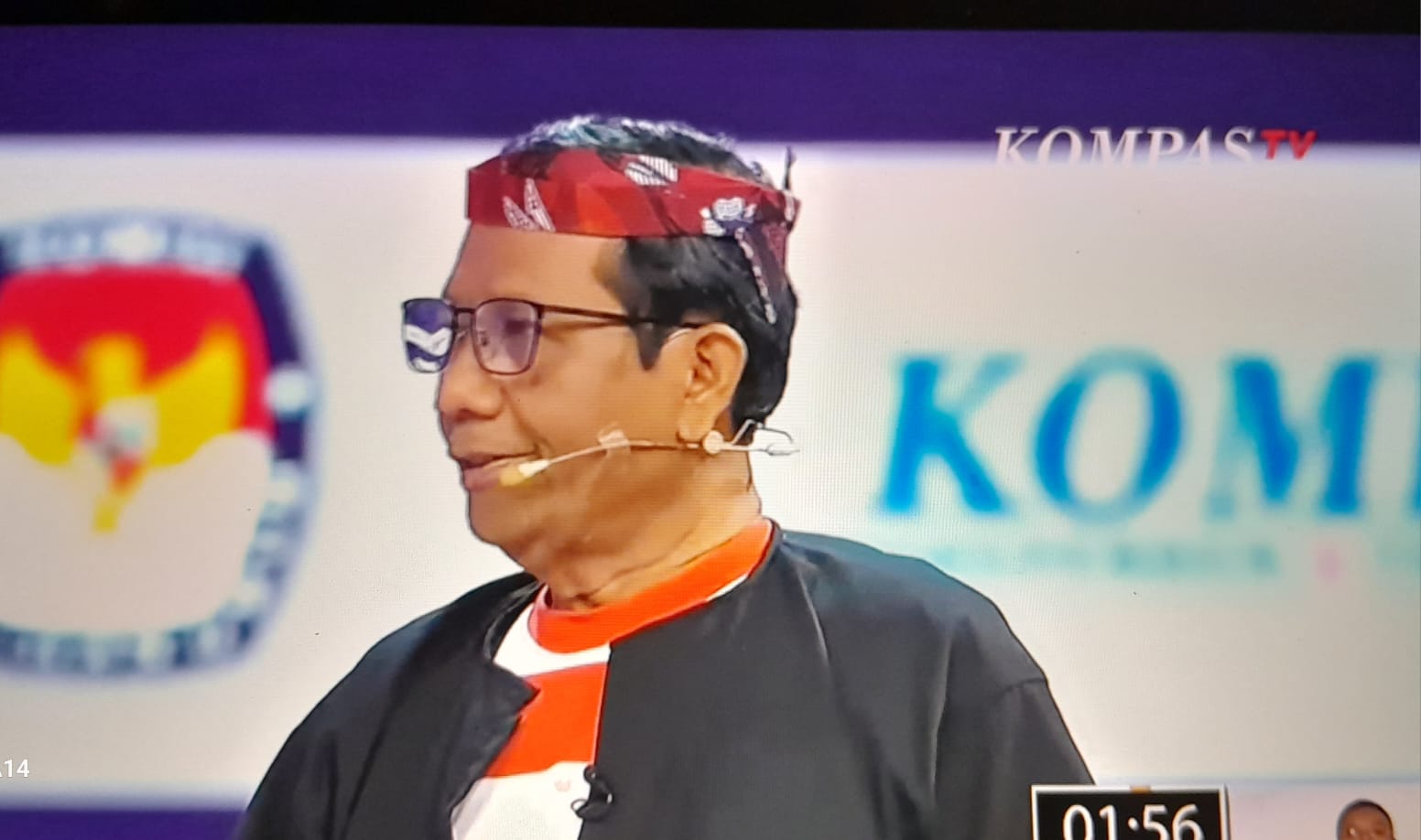 Pesan khusus di balik baju adat Madura Mahfud MD Pesan khusus di balik baju adat Madura Mahfud MD