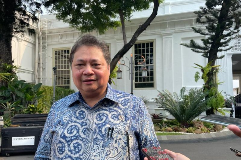 Airlangga sebut debat capres-cawapres bukan soal untung rugi