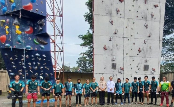 Atlet panjat tebing Sumut fokus peningkatan fisik persiapan PON 2024 Atlet panjat tebing Sumut fokus peningkatan fisik persiapan PON 2024