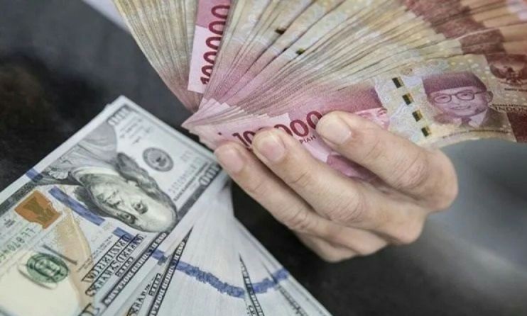 Rupiah naik 11 poin menjadi Rp15.495