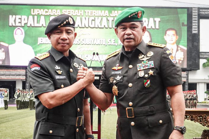 Sertijab KSAD Maruli Simanjuntak dipimpin oleh Panglima TNI Agus Subiyanto Sertijab KSAD Maruli Simanjuntak dipimpin oleh Panglima TNI Agus Subiyanto