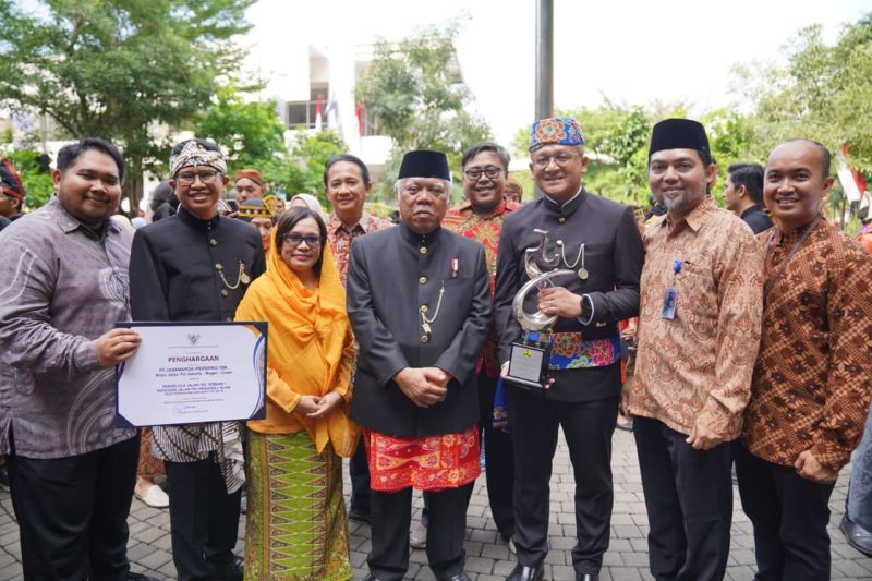 Jasa Marga raih penghargaan Jalan Tol Berkelanjutan Kementerian PUPR Jasa Marga raih penghargaan Jalan Tol Berkelanjutan Kementerian PUPR