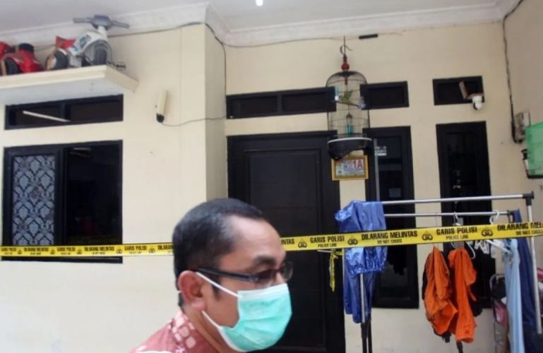 Empat anak korban dibunuh ayah dimakamkan di TPU Perigi Sawangan Empat anak korban dibunuh ayah dimakamkan di TPU Perigi Sawangan