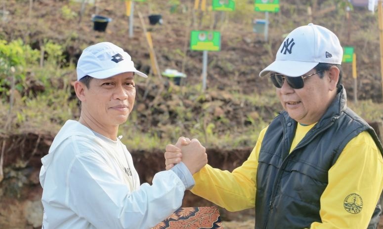 KLHK tanam 7.500 pohon di DAS Gunung Pamaton Banjar