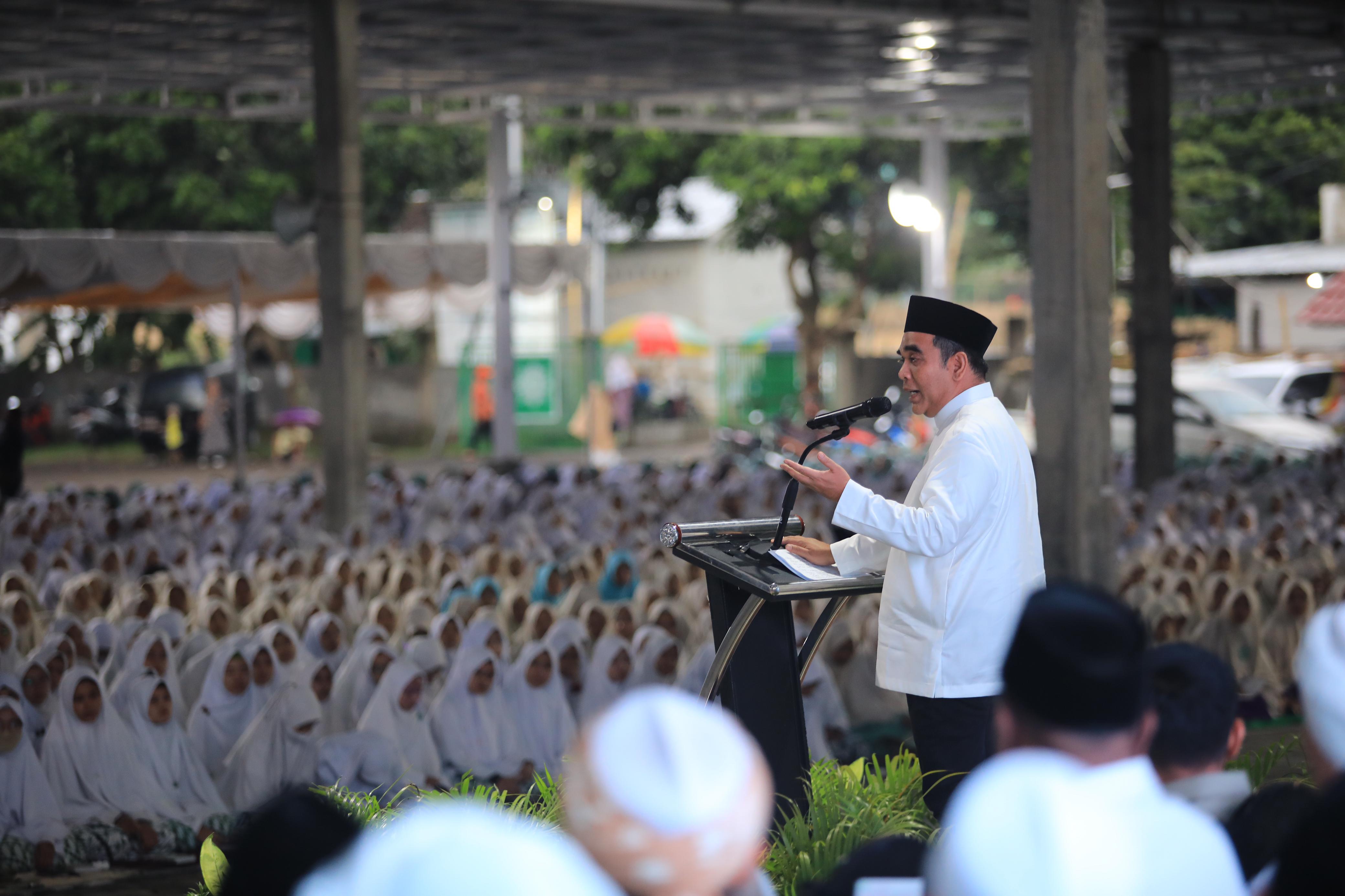 Muzani paparkan program prioritas Prabowo pada santri Nahdlatul Wathan, NTB Muzani paparkan program prioritas Prabowo pada santri Nahdlatul Wathan, NTB