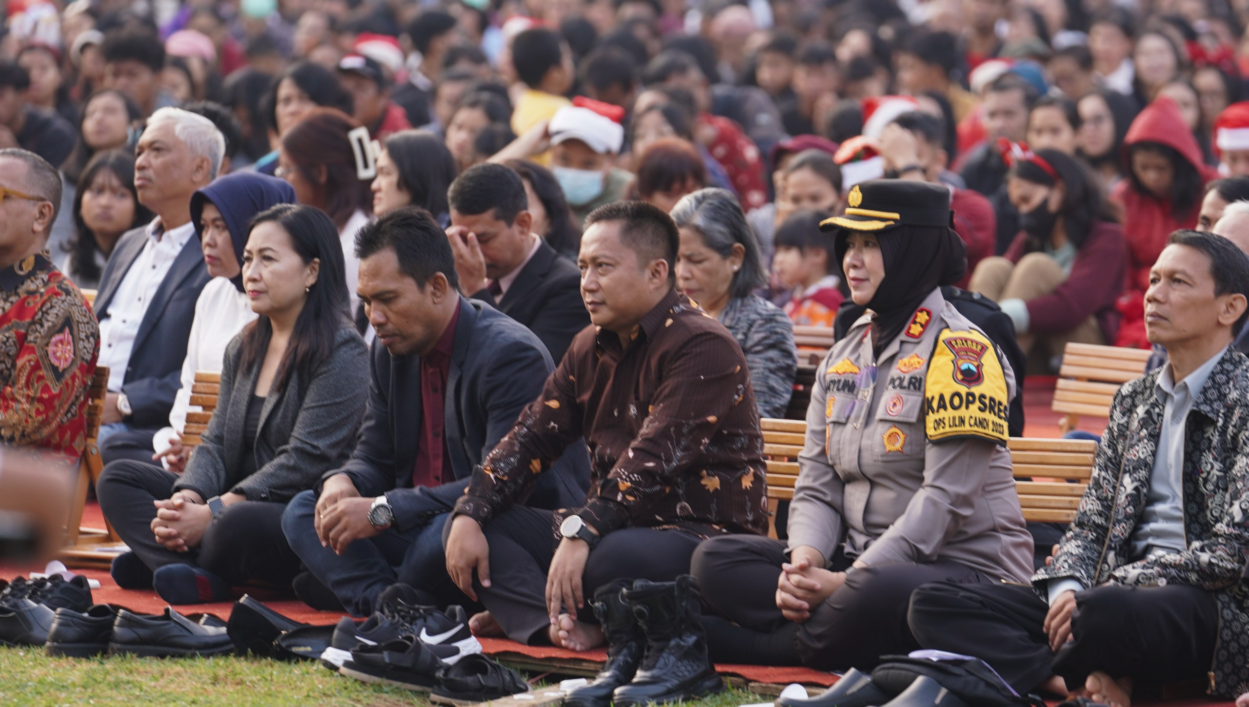 Perayaan Natal di Alun-alun Kalirejo Ungaran berlangsung khidmat Perayaan Natal di Alun-alun Kalirejo Ungaran berlangsung khidmat