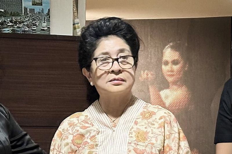 Eks Menkes tegaskan perempuan Indonesia harus berpendidikan dan logis Eks Menkes tegaskan perempuan Indonesia harus berpendidikan dan logis