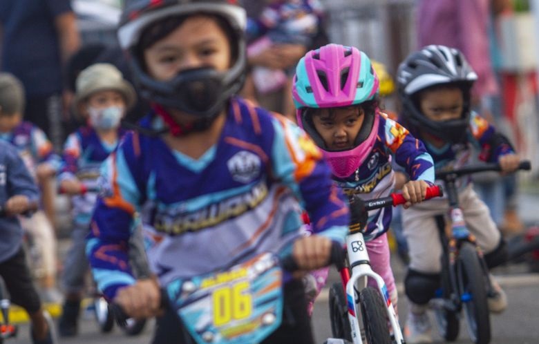 Penting untuk beri anak 60 menit olahraga fisik setiap hari