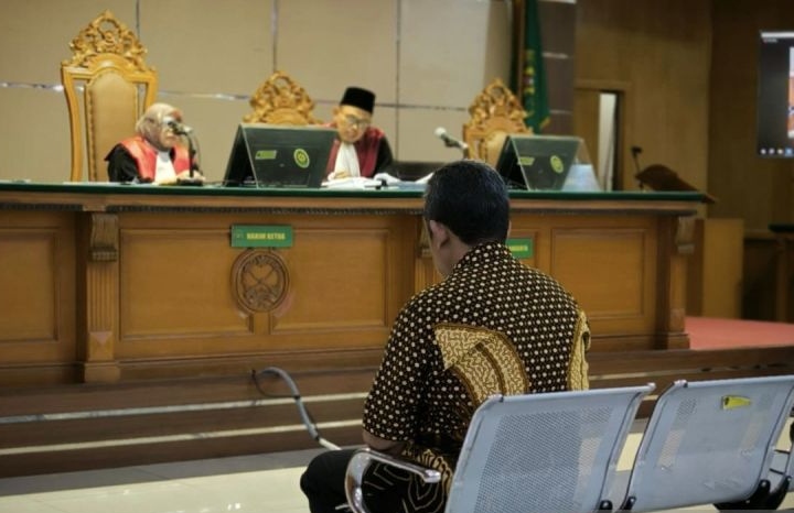 Mantan wali kota Bandung divonis empat tahun penjara terkait suap CCTV Mantan wali kota Bandung divonis empat tahun penjara terkait suap CCTV