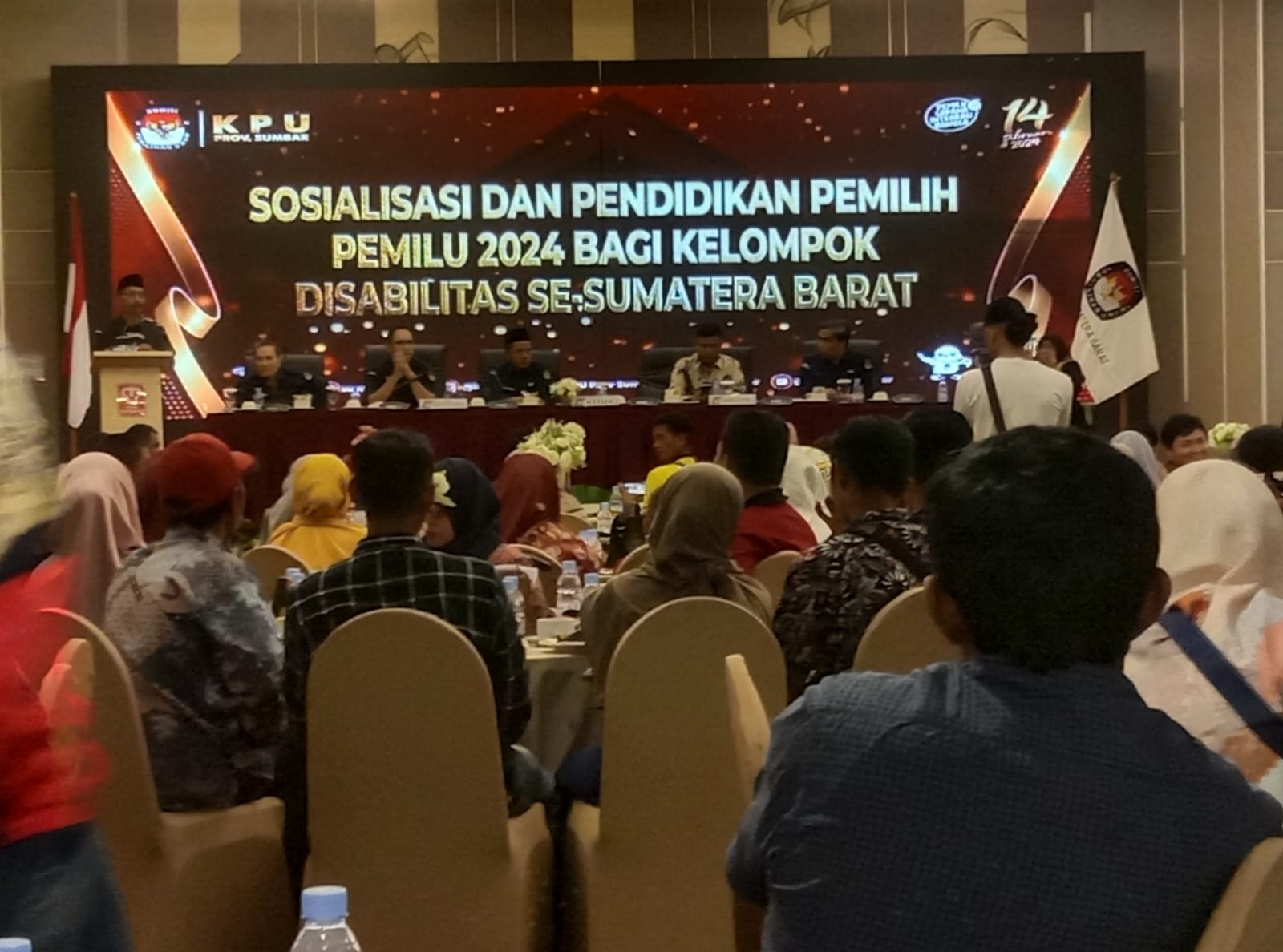 KPU Sumbar gelar sosialisasi dan pendidikan pemilih kepada disabilitas KPU Sumbar gelar sosialisasi dan pendidikan pemilih kepada disabilitasÂ