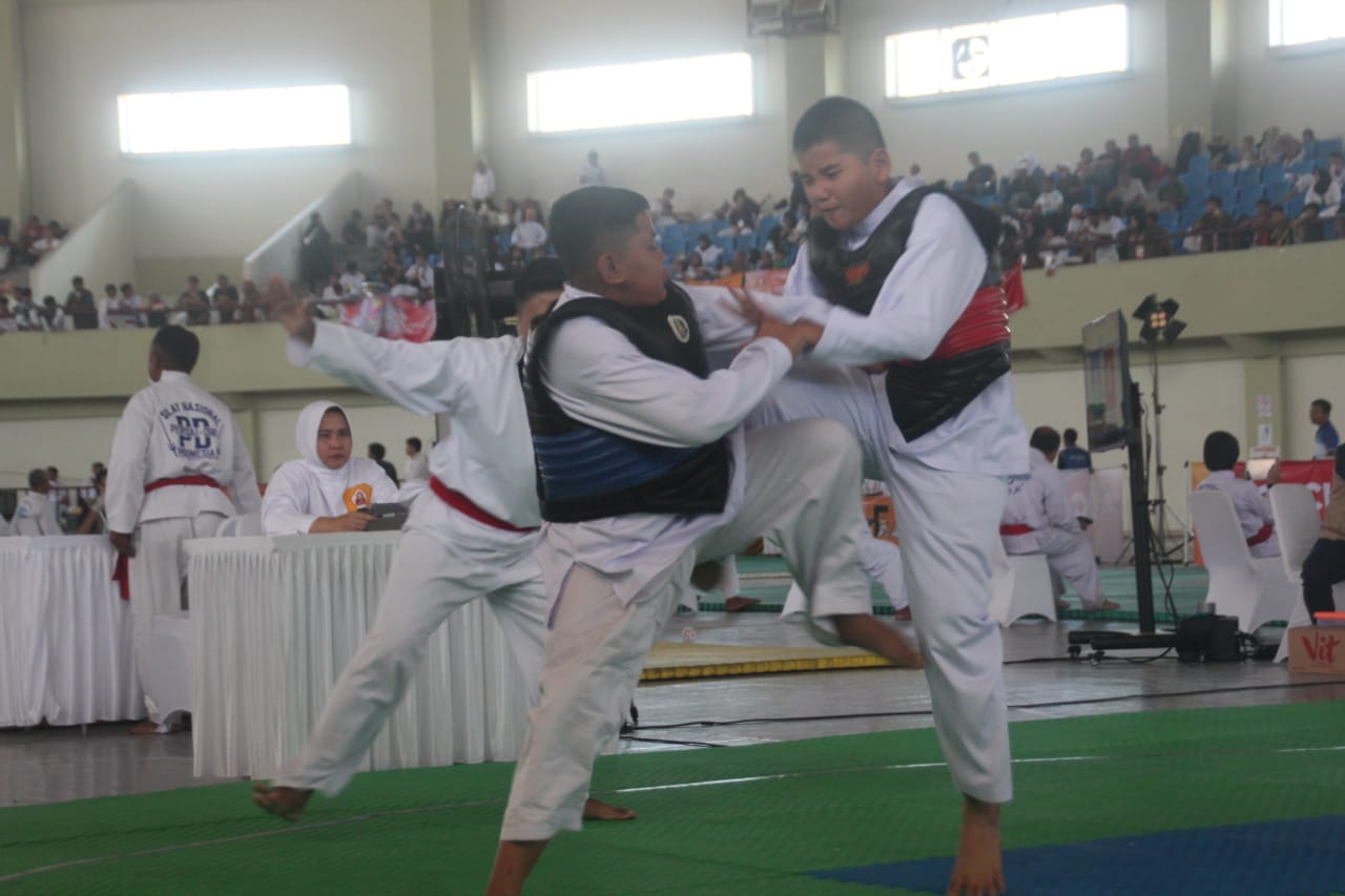 1.200 pesilat pelajar perebutkan Piala Sultan Hamengku Buwono X di Tangerang 1.200 pesilat pelajar perebutkan Piala Sultan Hamengku Buwono X di Tangerang