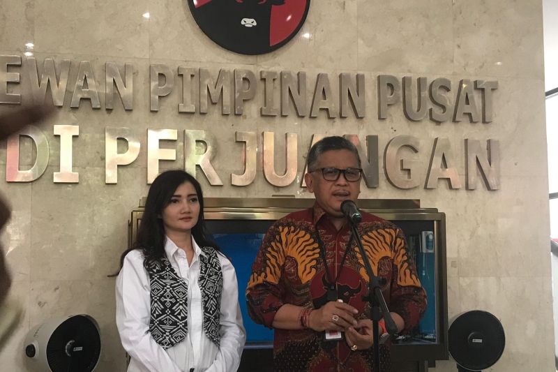 Jelang debat cawapres, PDIP sebut Mahfud akan serap pengalaman Ganjar Jelang debat cawapres, PDIP sebut Mahfud akan serap pengalaman Ganjar