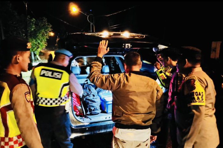 Polres Aceh Barat tingkatkan razia senjata tajam dan bahan peledak Polres Aceh Barat tingkatkan razia senjata tajam dan bahan peledak