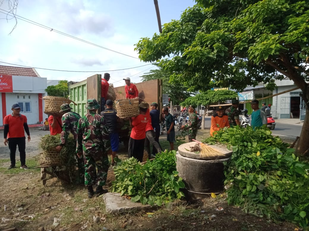 Cegah DBD, personel gabungan TNI Kodim 0724 Boyolali bersih-bersih Pasar Pengging Cegah DBD, personel gabungan TNI Kodim 0724 Boyolali bersih-bersih Pasar Pengging
