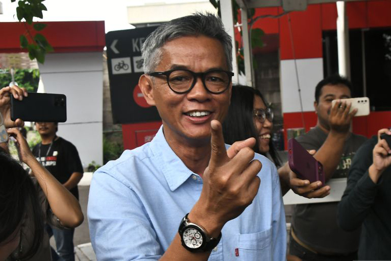 Keberadaan Harun Masiku ditelusuri melalui Wahyu Setiawan