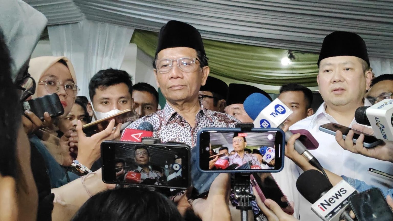 Ditanya soal kampanye di lingkungan pendidikan, ini jawaban Cawapres Mahfud MD Ditanya soal kampanye di lingkungan pendidikan, ini jawaban Cawapres Mahfud MD