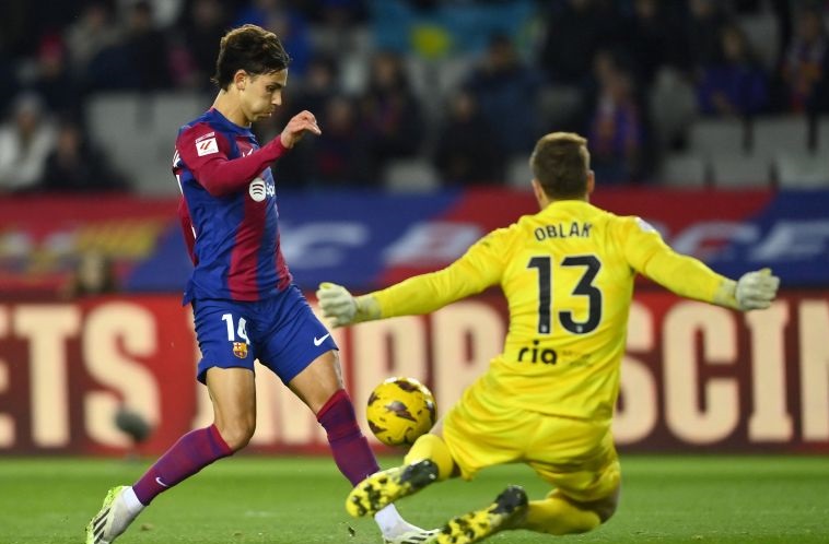 Joao Felix cetak gol semata wayang saat Barcelona taklukkan Atletico Joao Felix cetak gol semata wayang saat Barcelona taklukkan Atletico