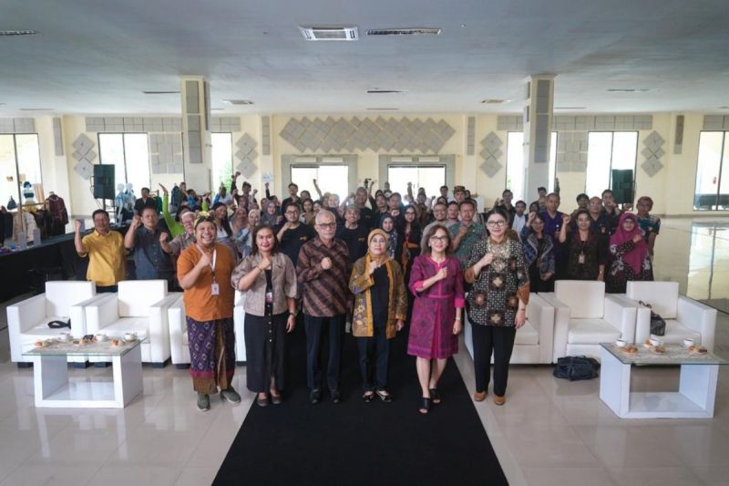 Kemenperin tingkatkan kualitas industri fesyen dan kriya Kemenperin tingkatkan kualitas industri fesyen dan kriya