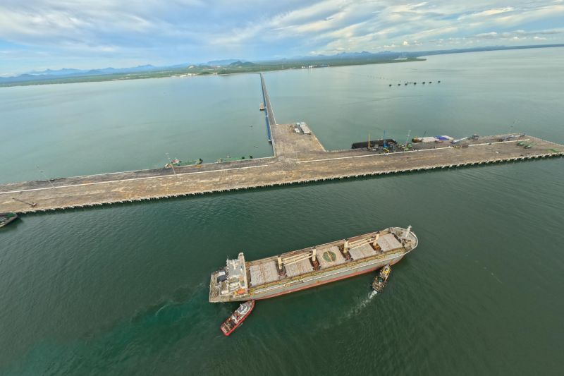 Terminal Kijing dibuat terintegrasi dengan pelabuhan dan kawasan industri Terminal Kijing dibuat terintegrasi dengan pelabuhan dan kawasan industri
