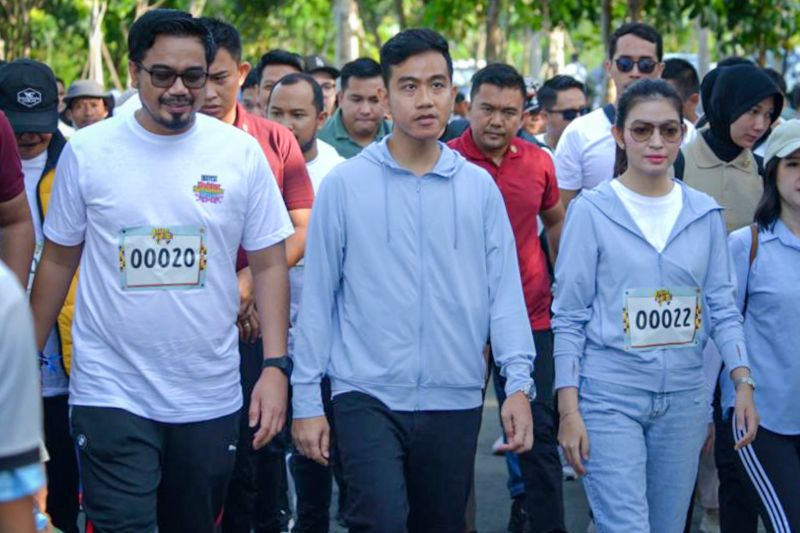 Gibran sebut UMKM perlu kerja sama dengan EO untuk tingkatkan omzet Gibran sebut UMKM perlu kerja sama dengan EO untuk tingkatkan omzet