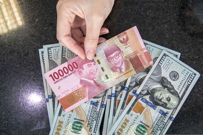 Rupiah pada Senin pagi melemah menjadi Rp15.605 per dolar AS