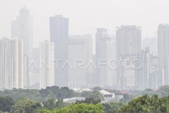 IQAir catat kualitas udara Jakarta kembali memburuk pada Minggu pagi
