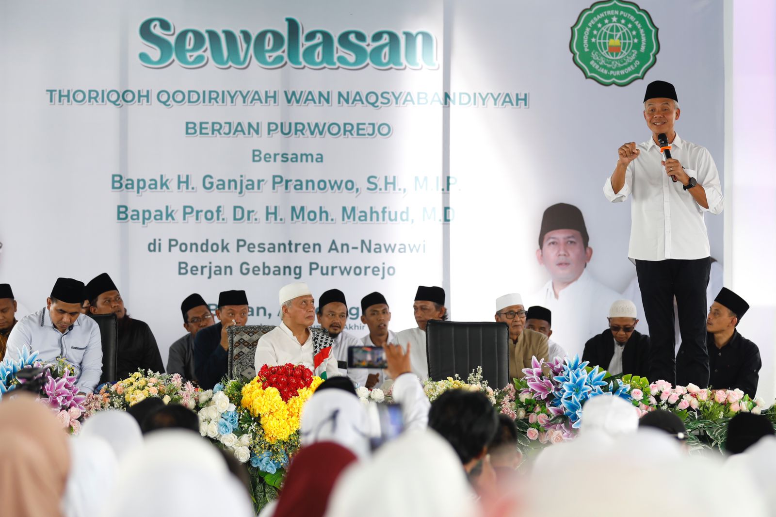 Ganjar janji siapkan anggaran Rp4 triliun untuk insentif guru agama Ganjar janji siapkan anggaran Rp4 triliun untuk insentif guru agama