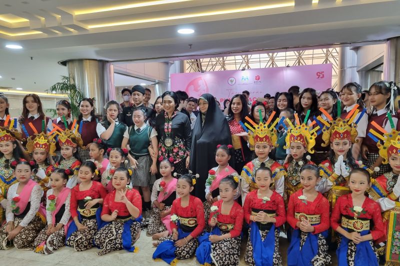 Menteri PPPA ajak masyarakat wujudkan Indonesia Emas 2045 Menteri PPPA ajak masyarakat wujudkan Indonesia Emas 2045
