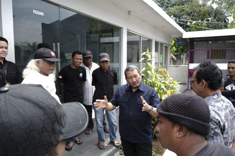 Satgas Tim Pengawasan dan Monitoring BBM tindak lanjuti aduan di Bone Satgas Tim Pengawasan dan Monitoring BBM tindak lanjuti aduan di Bone