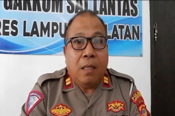 Polres Lampung Selatan selidiki penyebab kecelakaan bus tewaskan sopir Polres Lampung Selatan selidiki penyebab kecelakaan bus tewaskan sopir
