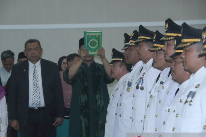 Icang Aliyudin dimutasi dari jabatan Camat Parungpanjang Icang Aliyudin dimutasi dari jabatan Camat Parungpanjang