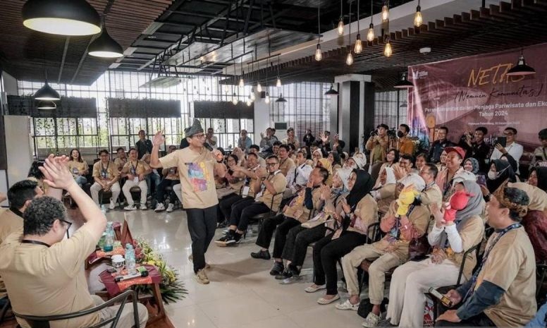 Sandiaga perkuat peran komunitas tumbuhkan parekraf di Palembang Sandiaga perkuat peran komunitas tumbuhkan parekraf di Palembang