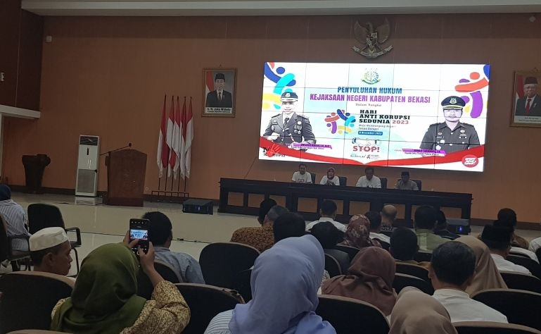 Kejari Kabupaten Bekasi beri penyuluhan hukum peringati Hakordia Kejari Kabupaten Bekasi beri penyuluhan hukum peringati Hakordia